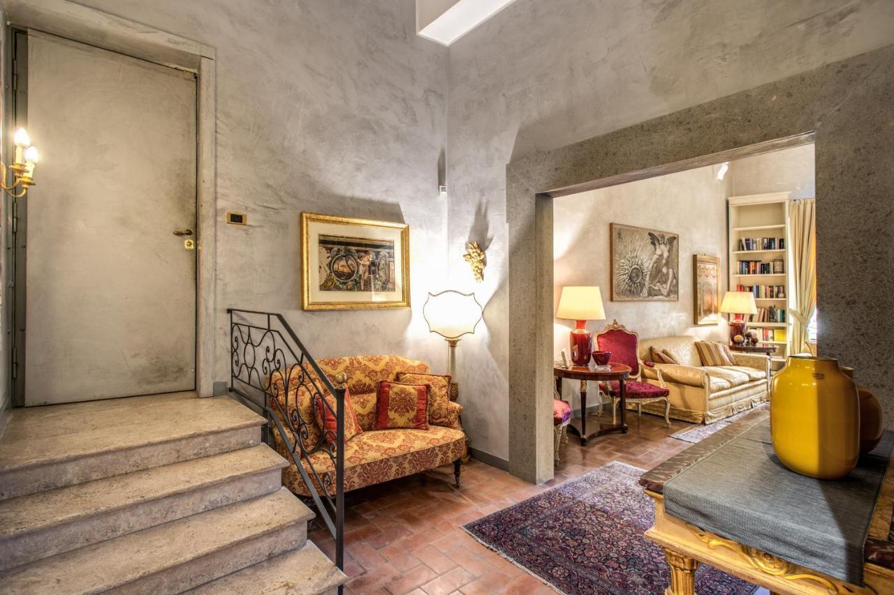 Wonderful With Balcony In Piazza Margana Appartamento